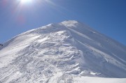 玩游戲，去滑雪大冒險(xiǎn)！現(xiàn)在你離滑雪大冒險(xiǎn)的腳步更近了。這款基于真實(shí)的滑雪場景設(shè)計(jì)的全新模擬游戲，讓你體驗(yàn)到前所未有的滑雪樂趣！，滑雪大冒險(xiǎn)，真實(shí)滑雪場景的真實(shí)模擬游戲即將來臨！
