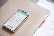 iPhone上的大型免費(fèi)游戲，探索創(chuàng)新與挑戰(zhàn)，智能手機(jī)的多任務(wù)體驗(yàn)，探索創(chuàng)新與挑戰(zhàn)的游戲應(yīng)用