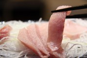 懷孕期間夢(mèng)見(jiàn)魚(yú)，寓意與解讀，懷孕期間夢(mèng)見(jiàn)魚(yú)的寓意與解讀