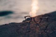 夢中贈予——解析一場夢中給他人金錢的夢境，夢中贈予，解析夢中給他人金錢的夢境含義