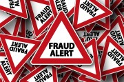 違規(guī)賣(mài)出500股，收益245元，他收到警示函：計(jì)入誠(chéng)信檔案，提交書(shū)面整改報(bào)告！