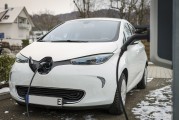 深度解析特斯拉網(wǎng)站流量分析圖，揭秘電動車巨頭的網(wǎng)絡影響力
