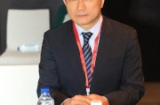 愛(ài)康集團(tuán)創(chuàng)始人、董事長(zhǎng)兼CEO張黎剛出席年度管理大會(huì)