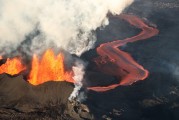 夢(mèng)中驚現(xiàn)火山噴發(fā)，夢(mèng)中驚現(xiàn)火山噴發(fā)的恐怖景象