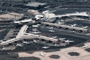 航空股集體反彈 中國(guó)國(guó)航、南方航空雙雙漲近6%