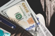 如何理解期貨市場(chǎng)的交易規(guī)則？這些規(guī)則如何影響交易決策？