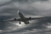 吉祥航空:上海吉祥航空股份有限公司關(guān)于差異化分紅事項(xiàng)之專項(xiàng)法律意見(jiàn)書的更正及致歉公告