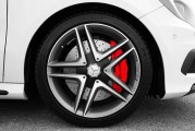 逸動(dòng)DT的性能和駕駛體驗(yàn)如何？購(gòu)買緊湊型車時(shí)應(yīng)該考慮哪些因素？