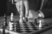在追求快樂與實(shí)惠之間，讓我們選擇免費(fèi)游戲98，8款免費(fèi)游戲，讓你的夏日輕松愉快！