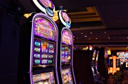 一步即可擁有超大規(guī)模即時(shí)戰(zhàn)斗場景的Step Free Game——劍之王，劍之王，輕松實(shí)現(xiàn)超大規(guī)模即時(shí)戰(zhàn)斗的劍道大師