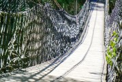 夢中的橋，跨越現(xiàn)實(shí)與心靈的旅程
