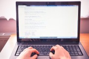 打開(kāi)XP注冊(cè)表的方法，快捷鍵操作，如何使用Ctrl+Shift+Esc快速打開(kāi)并關(guān)閉XP注冊(cè)表