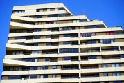 地產(chǎn)后開發(fā)時(shí)代“橫”著長？馮侖稱商品住宅市場將為2019年的1/3，馬寅表示“運(yùn)營決定一切”