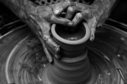 手指上那抹獨特的藝術——免費涂指甲油游戲，指尖上的手工藝，免費涂指甲油游戲讓你的手部藝術品化