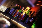 恐懼之夜——一款無(wú)需下載的蒸汽免費(fèi)恐怖游戲，逃脫恐怖——一款不需要下載的蒸汽免費(fèi)恐怖游戲