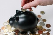 黃金與其他貴金屬的投資策略價值有何異同？這些策略價值在不同市場環(huán)境下的表現(xiàn)如何？