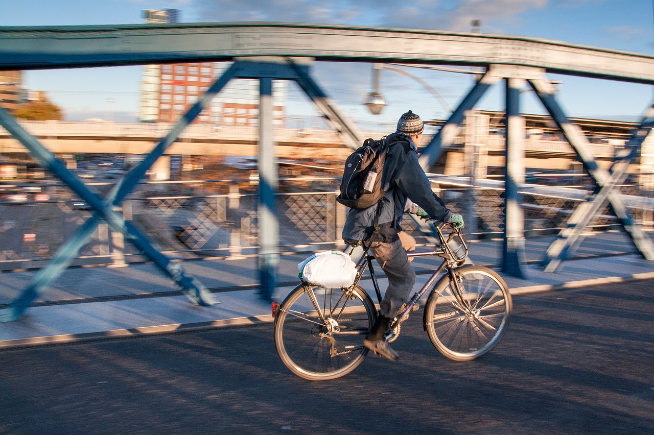 夢(mèng)到騎摩托車，究竟是何預(yù)兆？