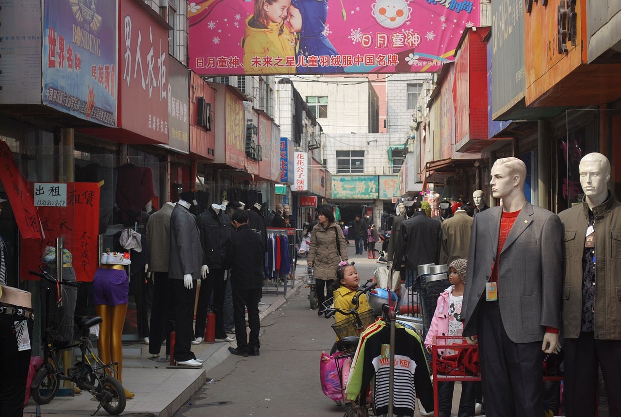 夢中的購物之旅，一次逛街買衣服的奇妙體驗