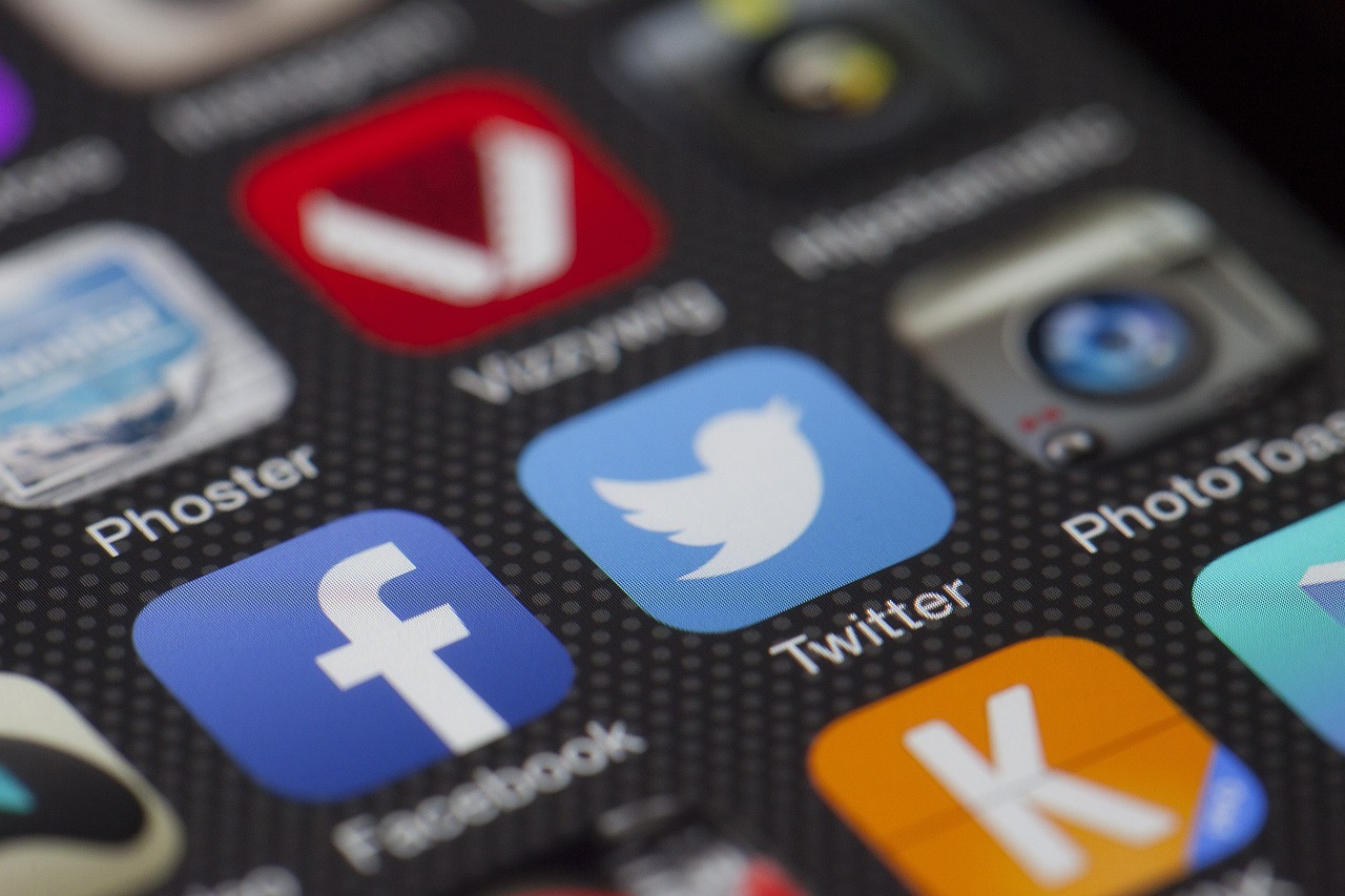 全球網(wǎng)絡(luò)流量排名，谷歌、Facebook與Twitter的爭奪