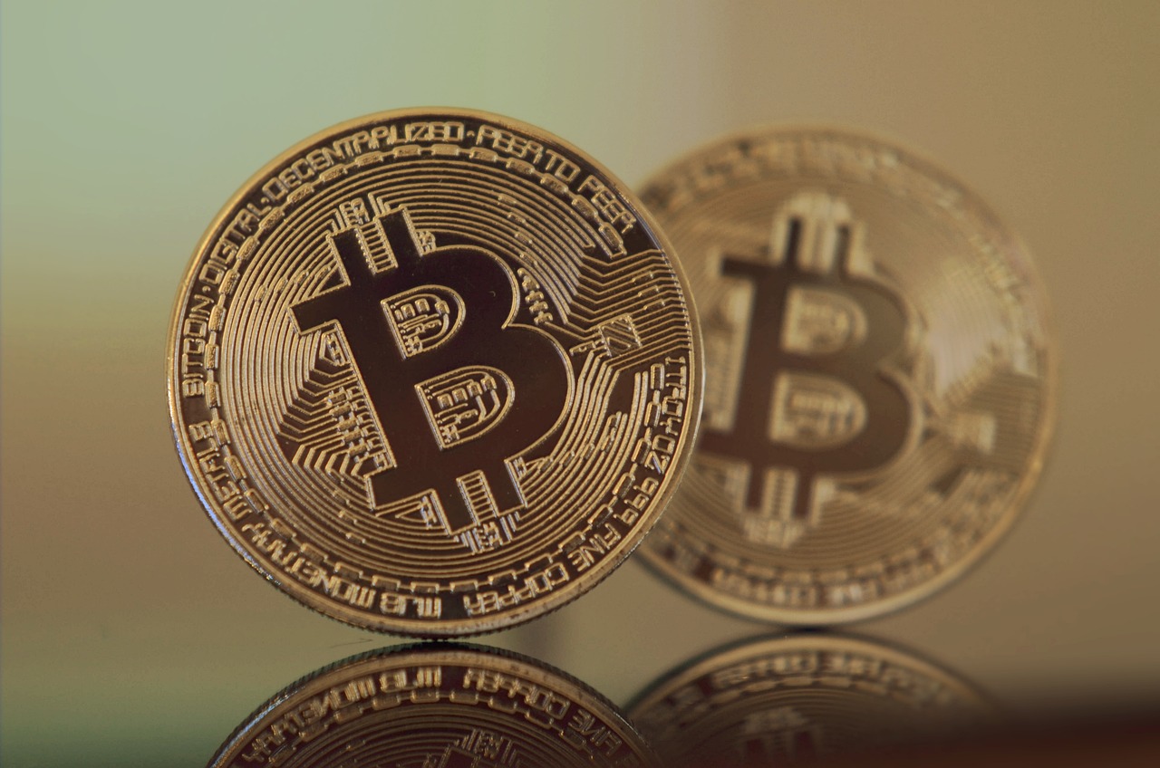 SEO網(wǎng)站費(fèi)用全解析，投資與回報(bào)的平衡之道，SEO投資回報(bào)分析，揭秘網(wǎng)站優(yōu)化成本與效益平衡秘訣