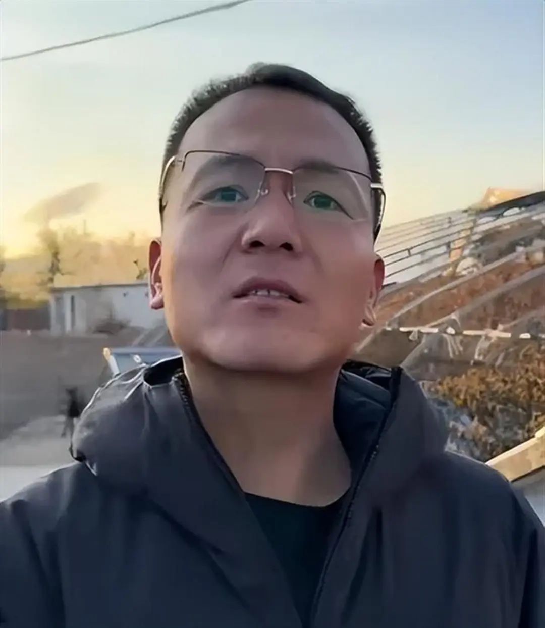 千萬(wàn)粉絲網(wǎng)紅潘宏賬號(hào)內(nèi)容清空！下架所有視頻