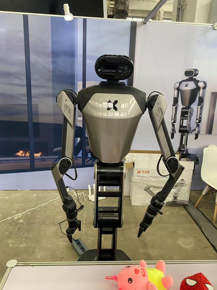 人形機器人哪家強？宇樹、智元、星海圖、開普勒等同臺競技