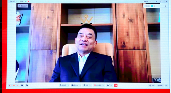 民營(yíng)企業(yè)如何應(yīng)對(duì)挑戰(zhàn)？劉永好：只有不斷滿足老百姓新需求才是新方向