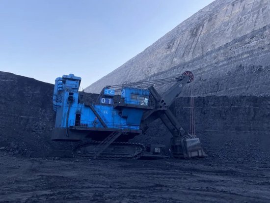全球首臺！禾望變頻器助力220T純電動礦用自卸車下線