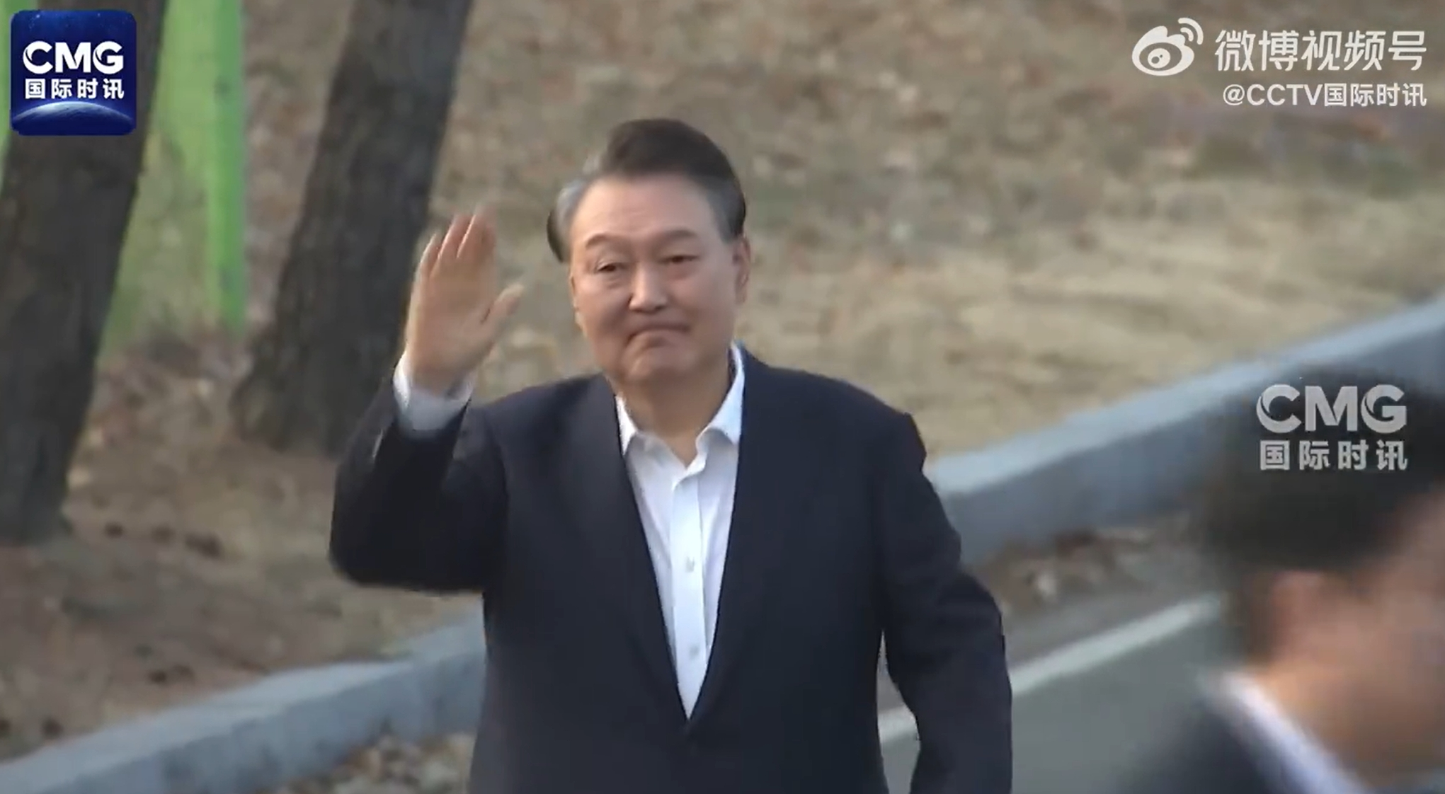 被捕滿52天后，韓國總統(tǒng)尹錫悅被釋放！最大在野黨黨鞭曾稱：若檢察機關(guān)釋放尹錫悅，就是背叛國民