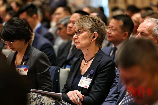 中外嘉賓共話宏觀政策與經(jīng)濟(jì)增長(zhǎng)